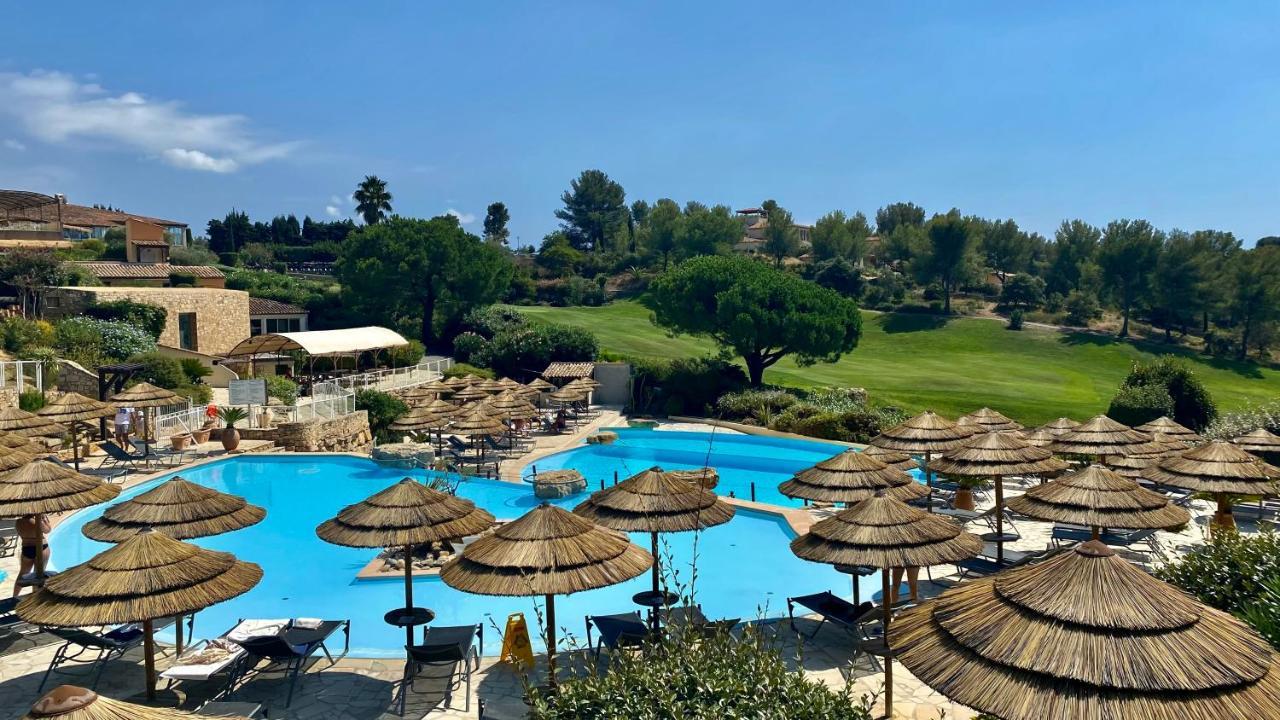 Апартаменты Hameau Des Amandiers-vue & Golf Сен-Сир-сюр-Мер